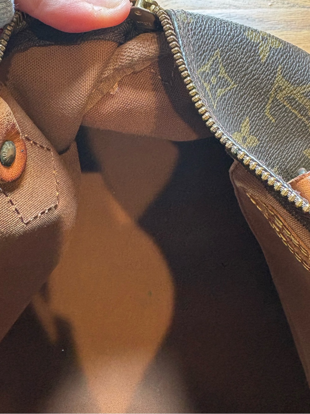 Louis Vuitton Brown Monogram Satchel with Tan Leather Handles - Picture 3 of 16